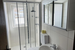 Bergluft-Appartement-Haus-Lerchegger_Bad