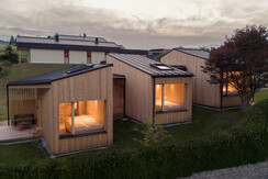 biyou cabins blaue Stunde