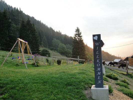 Gartenlampe-mit-Schaukel