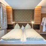 Photo of familyapartement Stoder, shower or bath, toilet