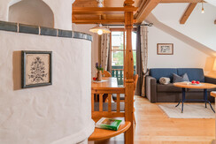 Kuschelige Auszeit am Kachelofen