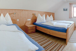 Bröcklhof Pretscherer 3-Bettzimmer