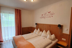 4968fa3c-e2d8-4b2e-b3b3-6143039dffad