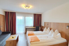 fddb13f6-532f-414d-8bc8-b3082c65f35c