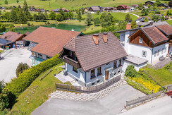 Chalet-am-See-Apartment-Haus-myNests-Aich-Schladmi