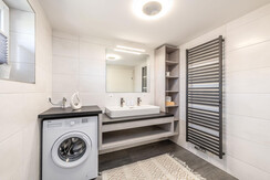 Chalet-am-See-Apartment-Haus-myNests-Aich-Schladmi