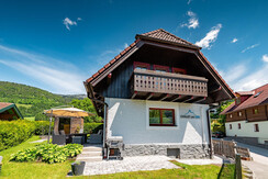 Chalet-am-See-Apartment-Haus-myNests-Aich-Schladmi