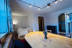 Apartment Table Dbl bed, Kitchen