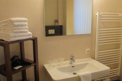 Jedes Zimmer mit eigenen Bad und WC