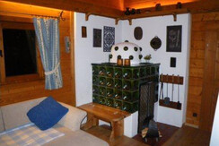 Kachelofen mit Sitzbank