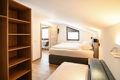 Club House Top 3 - Sleeping couch for 2 people