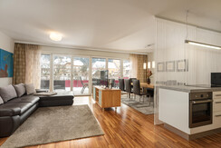 Living area Crystal Top 4