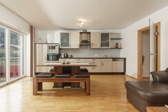 Crystal 6 dinette and kitchen area with view