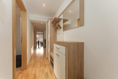 Wardrobe in the entrance area