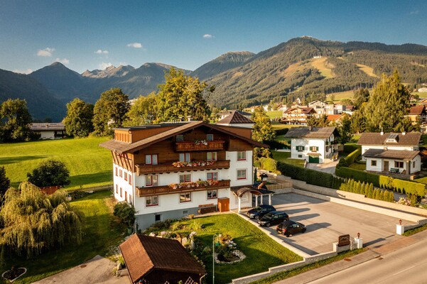 Aussenansicht Herbst