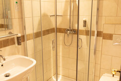 Standard Doppelzimmer Bad