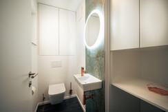 Separate WC in the entrance area