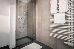 Bathroom with a lot of space