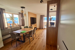 63c3c9d1-ca6d-4a10-b03a-0d97aac2fa75