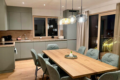 e0876920-72e4-44df-af8a-eee2ed279ee9