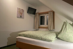 App 6 Schlafzimmer