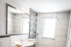 shooting-star.at-2706