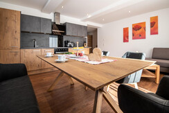 shooting-star.at-2654