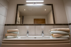 shooting-star.at-2684