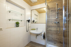 Appartement Badezimmer mit separatem WC