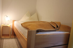 Einzelzimmer im 1 Stock mit Balkon