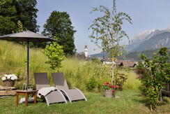 Apartment 7 with garden