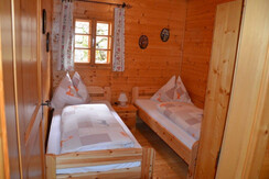 Schlafzimmer mit Einzelbetten