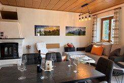 Ferienhaus Gazit | Gemütlich am Esstisch