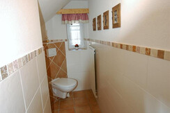 Die Toilette im 2. Stock Ferienhaus Tschernitz
