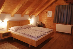 Schlafzimmer oben links