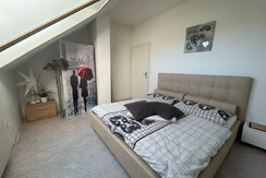 26ae5693-c4b3-4ba6-8a99-1876493704c8