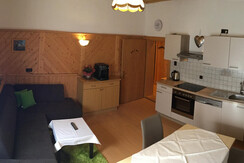 7A5B4CE6-44E4-484C-A758-EAF9586BE71A