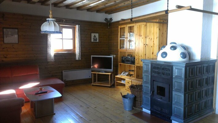 Wohnraum App 21 22 23 24 | © APP "groß" Wohnraum FIS Haus