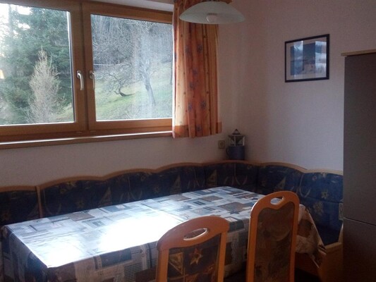 Flatzerhof - Essecke für 6 Personen