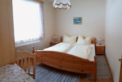 App 1, Schlafzimmer (1 Doppelbett)