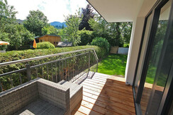 Top 1 balcony with garden access
