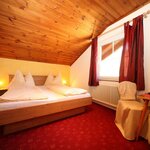 Pomiń zdjęcie triple room with shower, WC