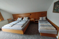 Dreibettzimmer