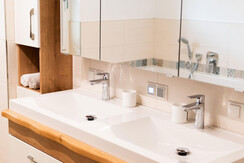 Gaestehaus-Erika-Gartenlodge-Hauser-Kaibling-myNes