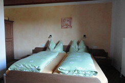 Gästehaus Gumpenberg Schlafzimmer