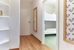 Vorraum zum Kinderzimmer/Wohnzimmer/Bad