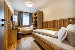 Mirzl_Teil1_Webaufloesung-29