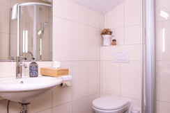 Zweibettzimmer_Steinpilz_Bad