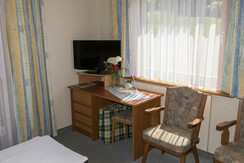 Familienzimmer_Schreibtisch