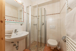 App. Blau Badezimmer mit WC